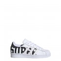 Superstar J