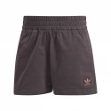 3 Stripes Short